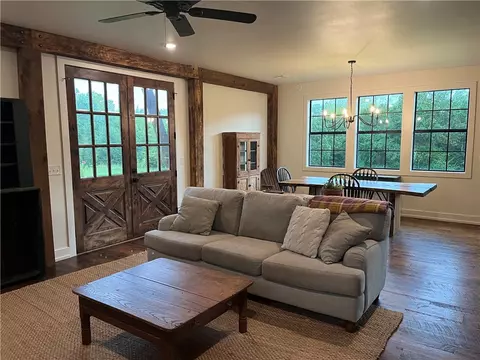 11817 Centerpoint Church Rd, Prairie Grove, AR 72753