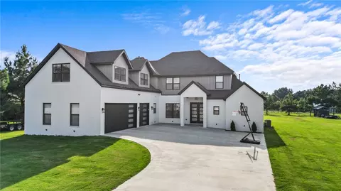 17737 Twin Maple Dr, Fayetteville, AR 72704