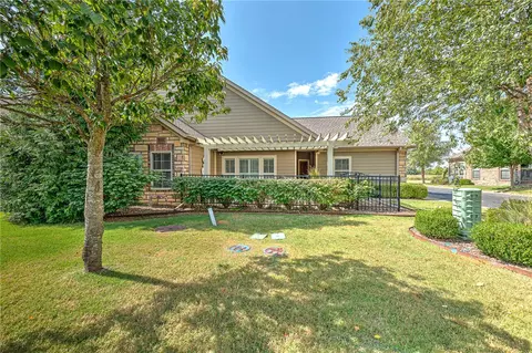 1301 SW Fawn Pl, Bentonville, AR 72713