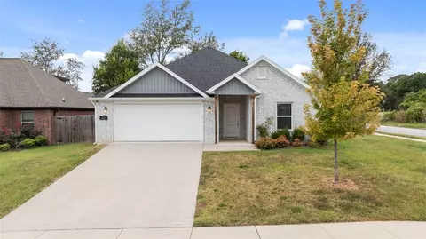 3224 Barbara Bird St, Springdale, AR 72764