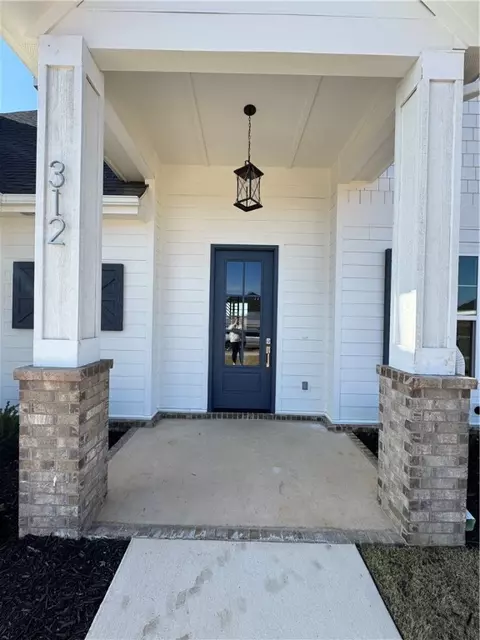 Exterior - 312 Estella St, Lowell, AR 72745 photo 2 of 3