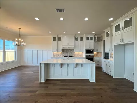 Kitchen - 312 Estella St, Lowell, AR 72745 photo 1 of 4