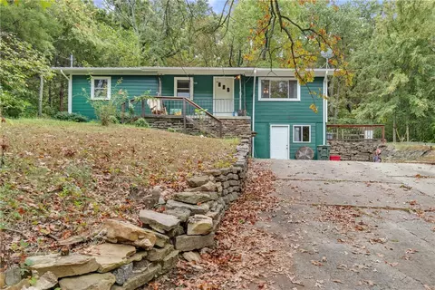 601 W Whillock St, Fayetteville, AR 72701