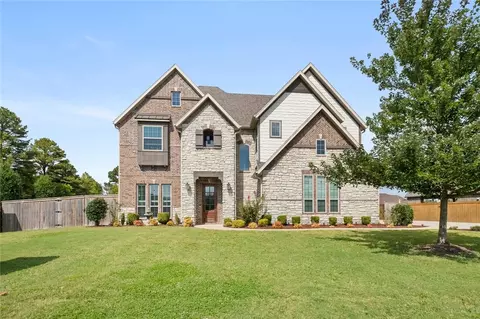 2983 N Harrier Dr, Fayetteville, AR 72704
