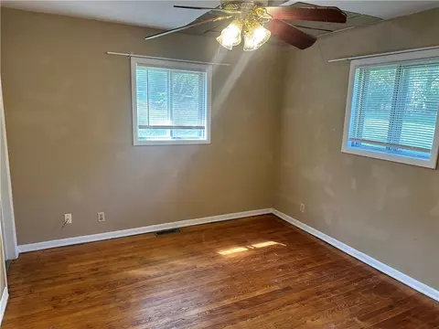 Bedroom - 616 Beverly Dr, Harrison, AR 72601 photo 1 of 4