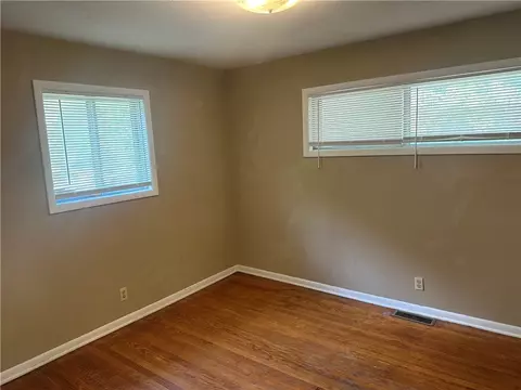 Bedroom - 616 Beverly Dr, Harrison, AR 72601 photo 3 of 4