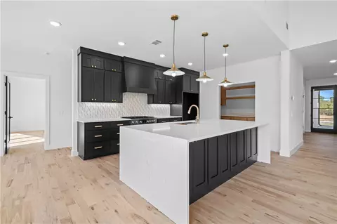 Kitchen - 941 Red Cedar Pl, Rogers, AR 72756 photo 2 of 5