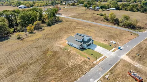 View/Area - 941 Red Cedar Pl, Rogers, AR 72756 photo 1 of 5
