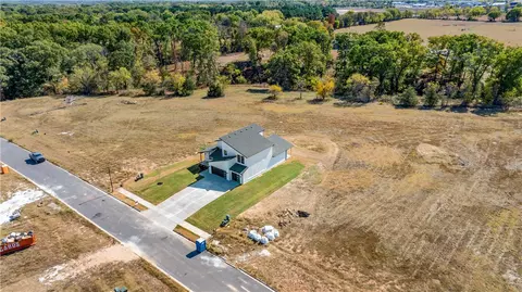 View/Area - 941 Red Cedar Pl, Rogers, AR 72756 photo 3 of 5