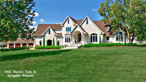 6532 Western Trails Dr, Springdale, AR 72762