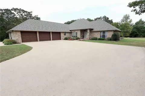 321 NW Highfill Ridge Rd, Gentry, AR 72734