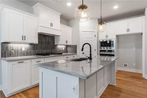 Kitchen - 1120 Red Maple St, Centerton, AR 72719 photo 1 of 2
