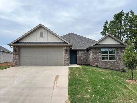 44 W Watson, Farmington, AR 72730