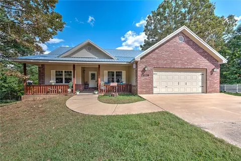11078 Wildwood Way, Gravette, AR 72736