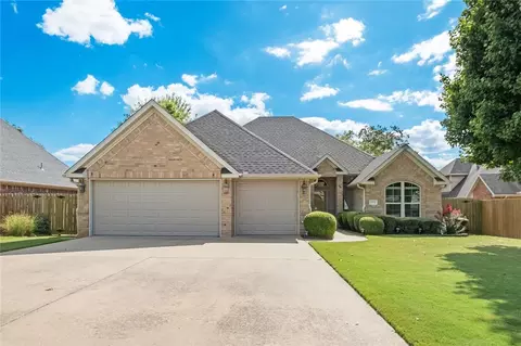 1712 Capps Rd, Rogers, AR 72758