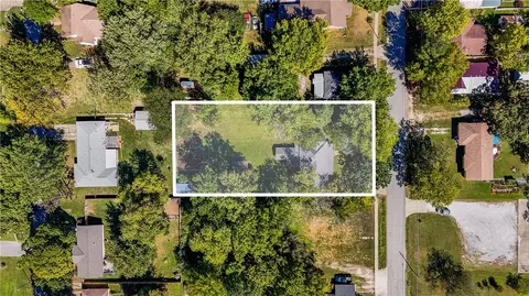 113 N West Ave, Lincoln, AR 72744