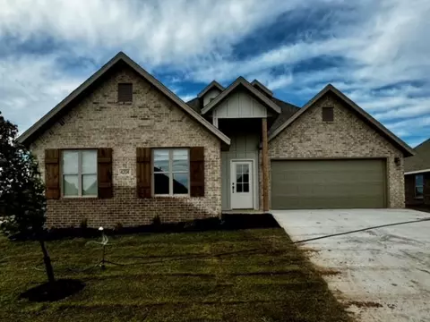4204 SW Pawhuska St, Bentonville, AR 72713