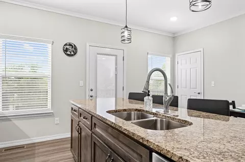 Kitchen - 1219 Speer Dr, Harrison, AR 72601 photo 3 of 5