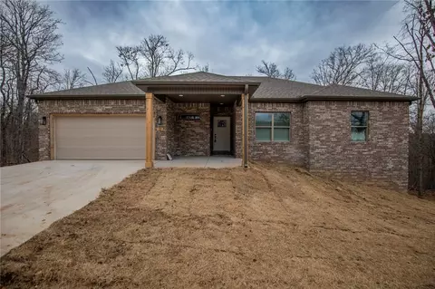 11 Stringer Ln, Bella Vista, AR 72715
