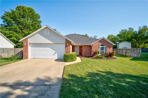 462 Aster Ave, Farmington, AR 72730