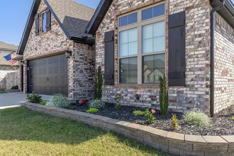 1163 Marcello Ave, Springdale, AR 72762