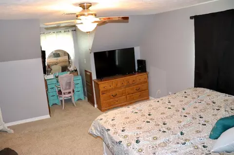 Bedroom - 9202 Sims Rd, Harrison, AR 72601 photo 4 of 5