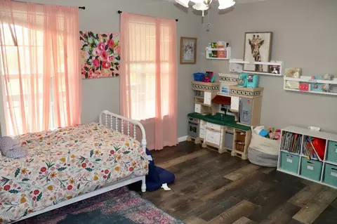 Bedroom - 9202 Sims Rd, Harrison, AR 72601 photo 1 of 5