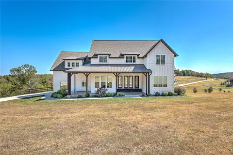 274 S Summer Hill Dr, Huntsville, AR 72740