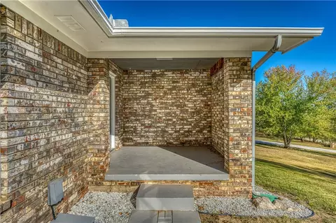 8043 Pettit Ln, Harrison, AR 72601 photo 11