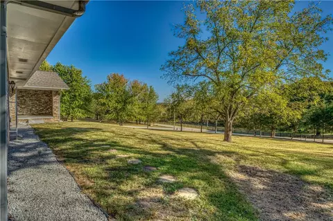 8043 Pettit Ln, Harrison, AR 72601 photo 12