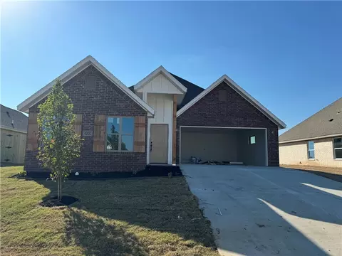 4202 SW Pawhuska St, Bentonville, AR 72713