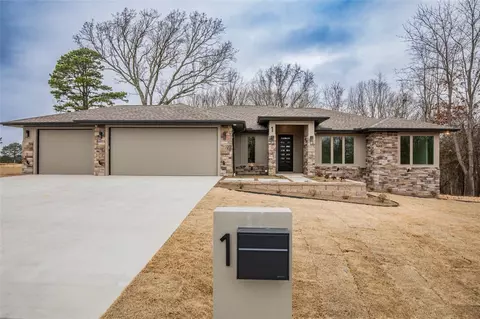 1 Glen Elgin Ct, Bella Vista, AR 72715