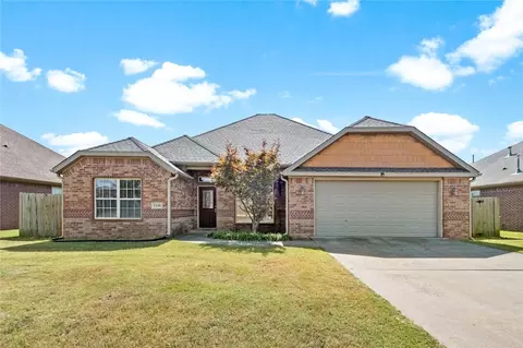 1100 Kensington Dr, Centerton, AR 72719