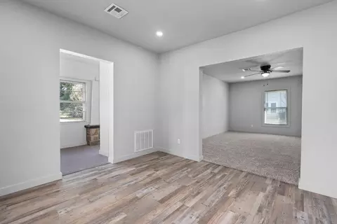 Entry Way - 215 Ash St, Alma, AR 72921 photo 1 of 2