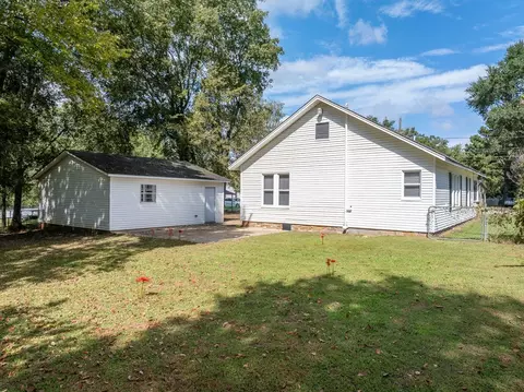 Exterior - 215 Ash St, Alma, AR 72921 photo 3 of 6