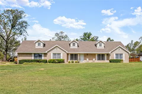 13 Saddleworth, Bentonville, AR 72712