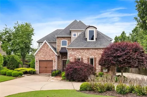 8 S Shetland Ln, Rogers, AR 72758