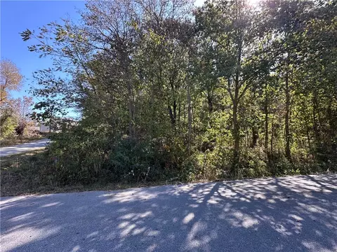Hexham Drive, Bella Vista, AR 72715
