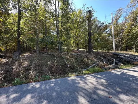 Ipstone Lane, Bella Vista, AR 72715