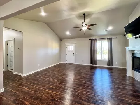 Living - 18201 Ridge Rd, Gravette, AR 72736 photo 2 of 2