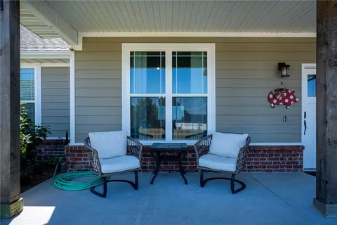 Exterior - 18201 Ridge Rd, Gravette, AR 72736 photo 5 of 10