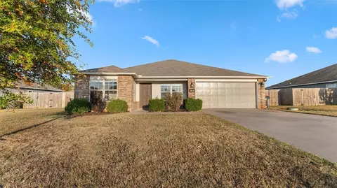 3545 Justice Dr, Springdale, AR 72764