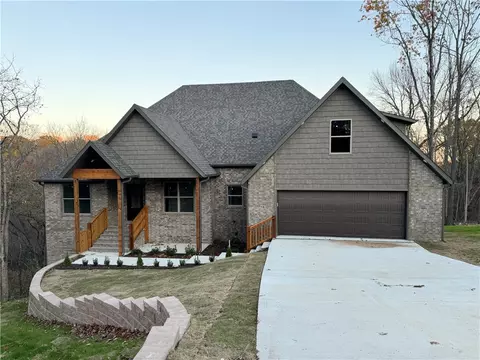 16 Colmonell Ln, Bella Vista, AR 72715