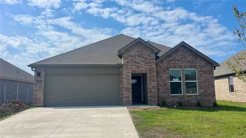 1924 Larkspur St, Springdale, AR 72762