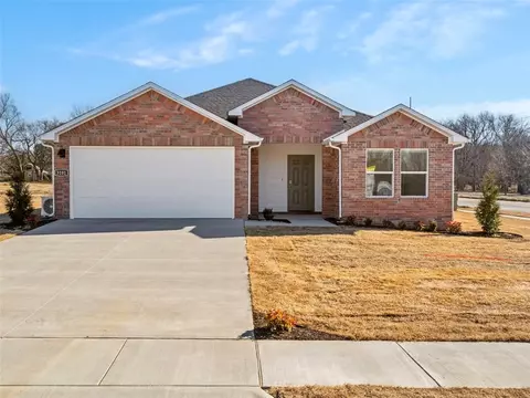 3116 N Rooster St, Siloam Springs, AR 72761