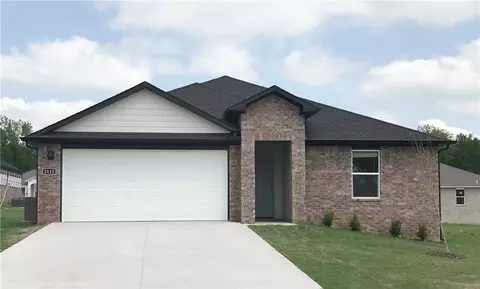 3113 N Rooster St, Siloam Springs, AR 72761