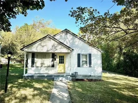 407 Center St, Harrison, AR 72601