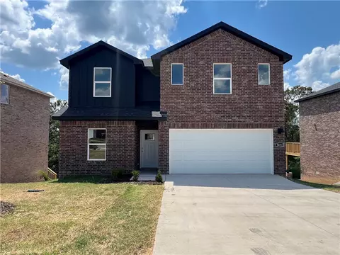 5451 Selah St, Springdale, AR 72764