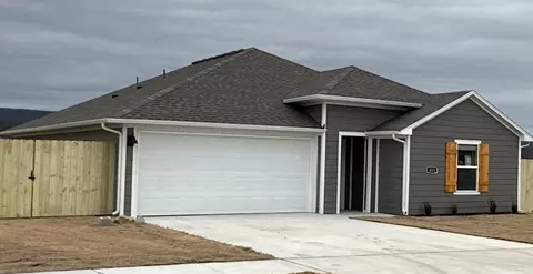 451 Riggs St, Prairie Grove, AR 72753