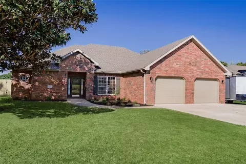 11127 Club House Pkwy, Farmington, AR 72730